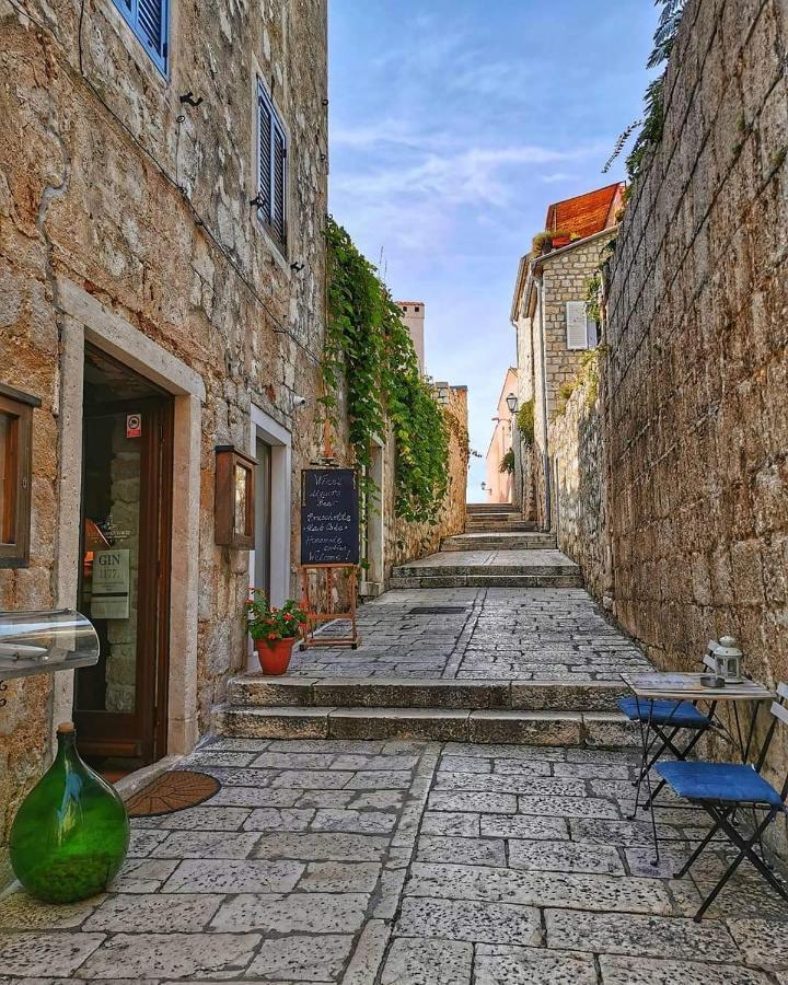 Apartman Mira I Denis Supetarska Draga Luaran gambar