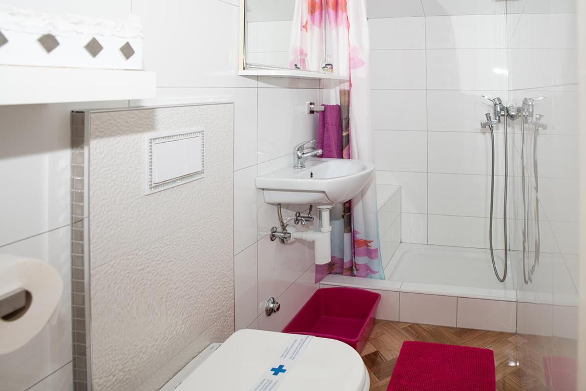 Apartman Mira I Denis Supetarska Draga Luaran gambar