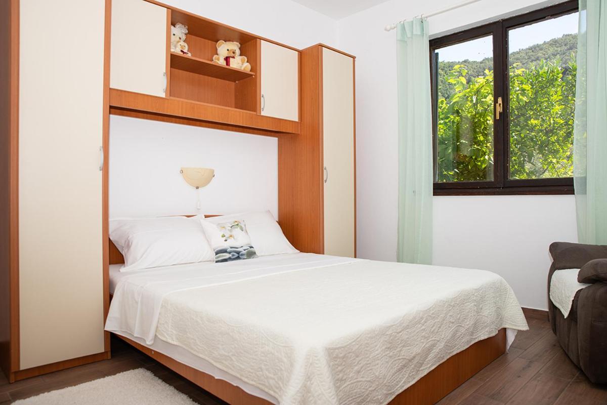 Apartman Mira I Denis Supetarska Draga Luaran gambar